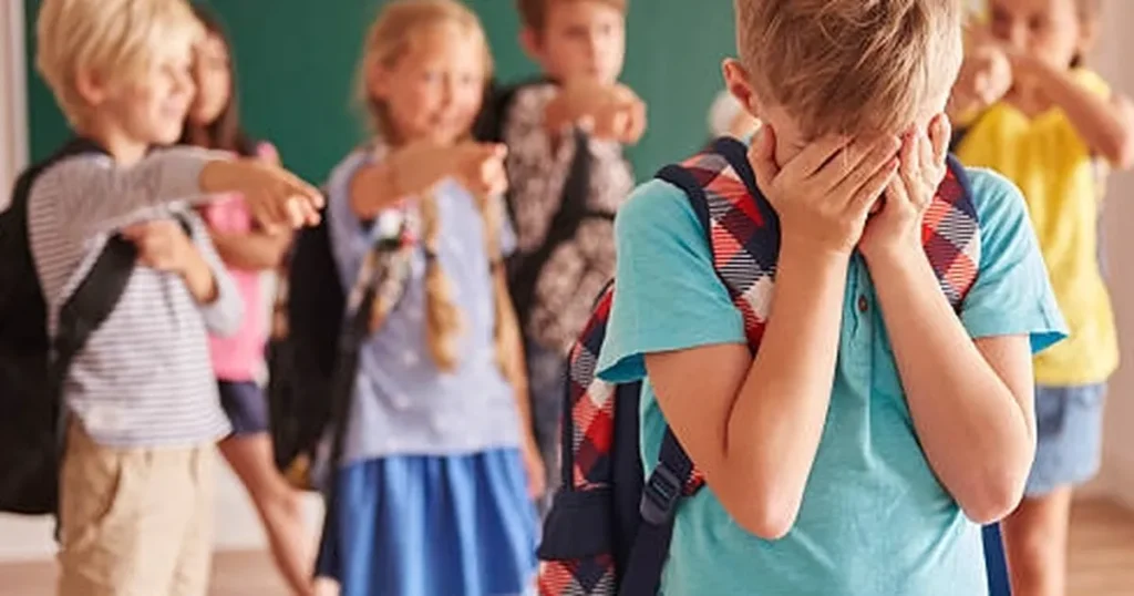 aile-ve-unicef-dijital-tehditler-ve-akran-zorbaligini-konusacak-5VBOhpQc.webp