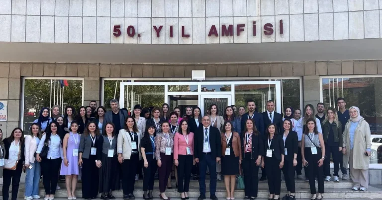 ankarada-ankara-cocuk-acil-ve-cocuk-yogun-bakim-hemsireligi-sempozyumu-gerceklestirildi-8VeqJySI.webp