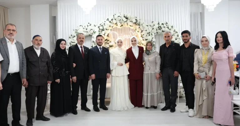 bakan-goktas-gence-kiz-istedi-NEFmJkCp.webp