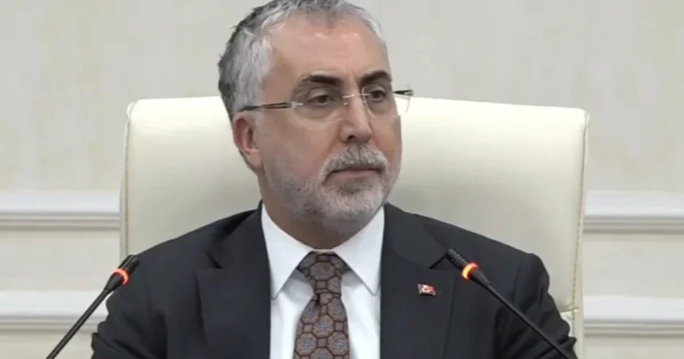 bakan-isikhan-issizlik-son-25-yilin-en-dusuk-seviyesinde-UgBDVgus.webp