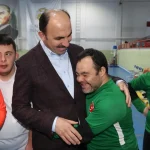 baskan-altya-engelleri-birlikte-asiyoruz-HQqQMhsO.webp