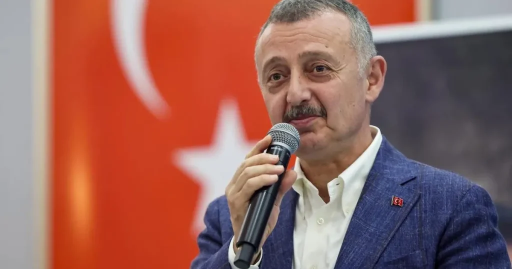 baskan-buyukakin-onlar-konusur-biz-eser-yapariz-3mwtqXZJ.webp
