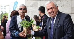 bursa-niluferde-310-bin-fide-vatandaslarla-bulusuyor-p5PKdVDt.webp