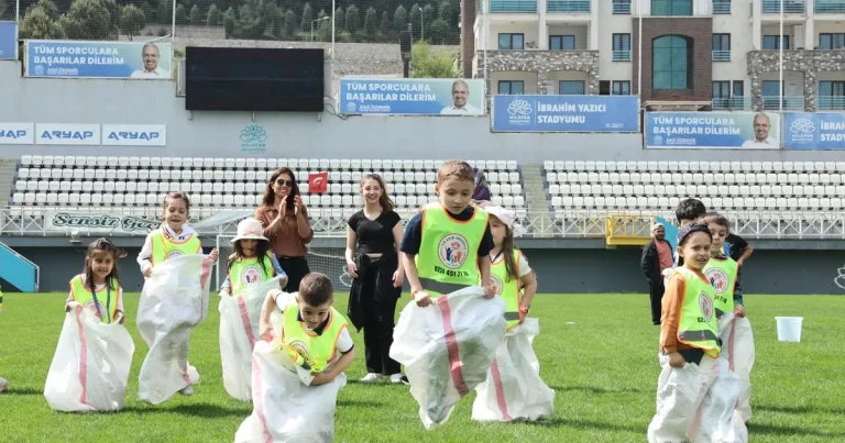bursa-niluferde-miniklerden-tatli-mucadele-5CcQB7jp.webp