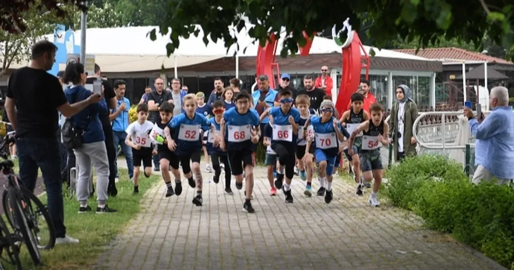 bursa-osmangazide-genc-sporcularin-duatlon-heyecani-d1pwxuAy.webp