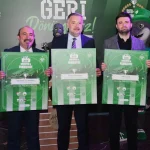 bursa-osmangazide-yesil-beyaz-sevdalilar-bulustu-turkiyenin-ilk-insansi-robotundan-bursaspora-destek-B6srSYDw.webp