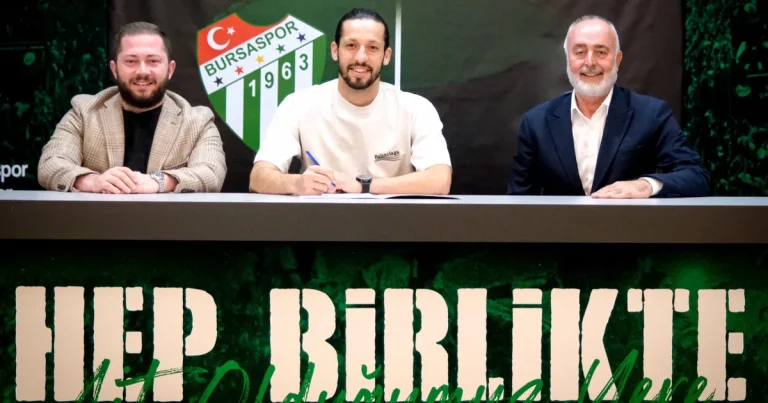 bursaspor-batuhan-yayikci-ile-sozlesme-imzaladi-L2vR4zVm.webp
