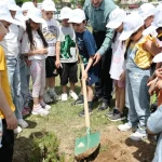 cayirovali-ogrenciler-birlikte-fidan-dikti-Jkaxg19k.webp