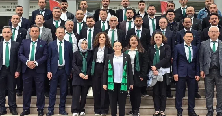 dagderde-ilk-kadin-baskan-derya-basak-wwMDjesm.webp