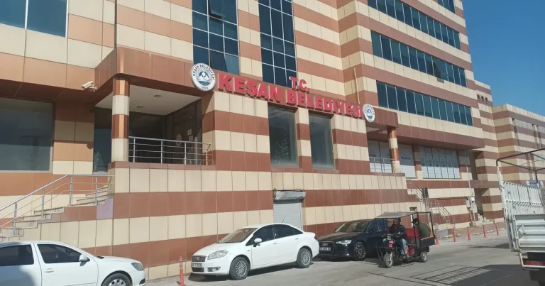 edirne-kesanda-vatandaslardan-belediyeye-cagri-ED8JSgIK.webp