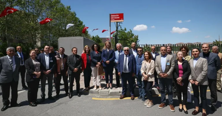egitimci-ibrahim-oktuganin-ismi-bakirkoyde-yasatilacak-cL48jvDw.webp
