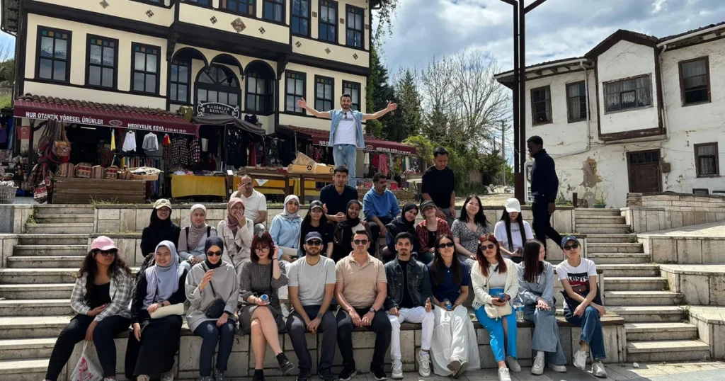 gencler-sakaryayi-buyuksehirle-kesfetti-hWx8TpcS.webp