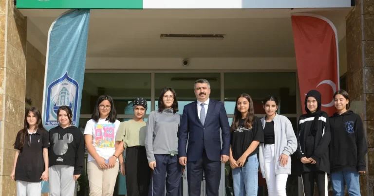genclerin-kalbi-bursa-yildirimda-atacak-PHC7VmJd.webp