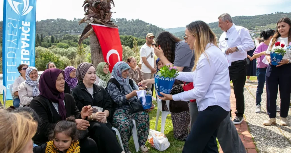 guzelbahceli-anneler-kahvaltida-bulustu-WSXw2Rig.webp