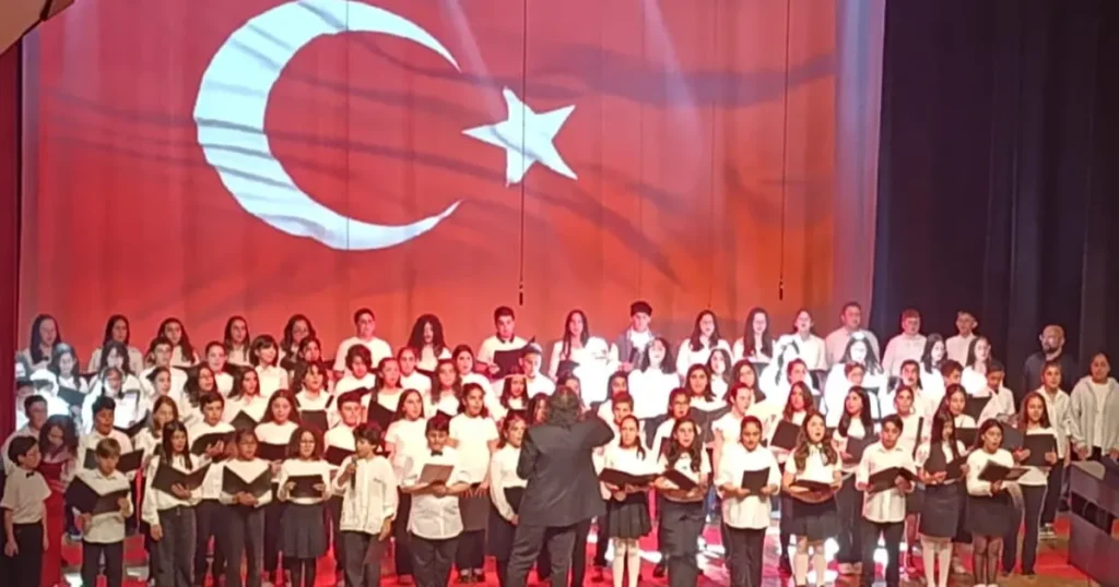 istanbul-silede-87-kisilik-cocuk-korosuna-yogun-ilgi-GqKTLJ34.webp
