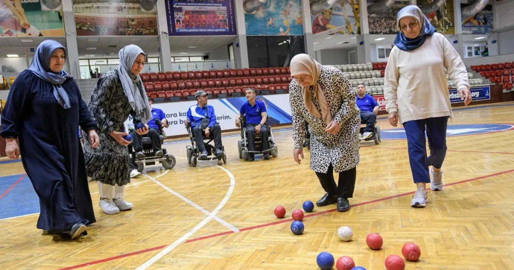 izmir-boccia-takiminin-gorunmez-kahramanlari-fedak-r-anneler-cocuklarin-en-buyuk-destekcisi-IehwwEPA.webp