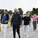 izmir-ciglide-genclik-ataturk-icin-yurudu-OntrE3xQ.webp