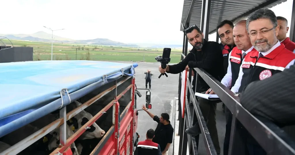 kayseri-besinci-kontrol-noktasi-oldu-veteriner-yol-kontrol-ve-denetim-istasyonu-faaliyette-Z6IdEgH8.webp
