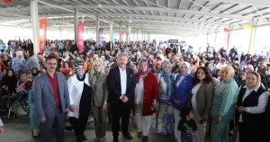 kayseri-melikgaziden-anneler-gunu-senligi-FbMtNyrP.webp