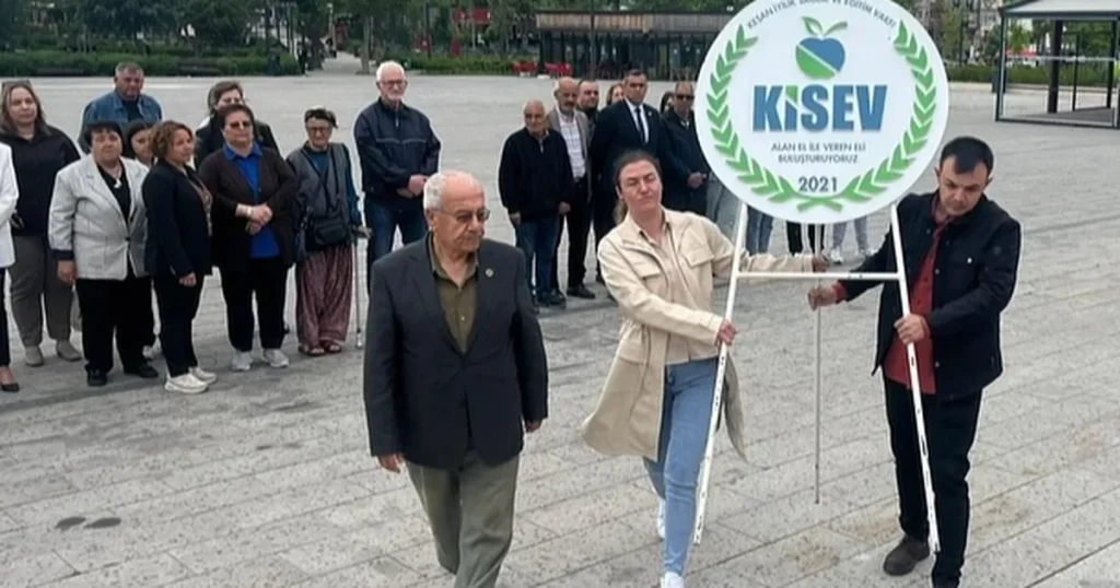 kesanda-engelliler-haftasinda-yetkililerin-ilgisizligi-tepki-cekti-icd221pJ.webp