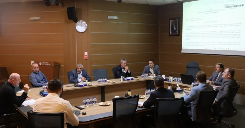 kocaelide-30-markete-ceza-kesildi-cwLa7A1G.webp