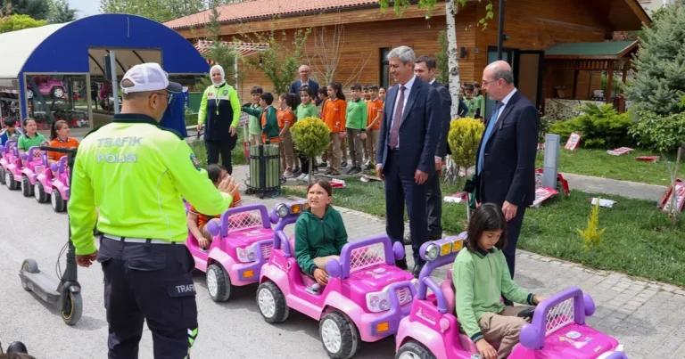 konya-selcukludatrafik-egitim-parkina-ziyaret-F4biDKTY.webp