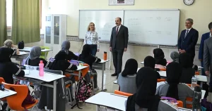 konyada-baskan-altay-ogrencilerle-bulustu-k7sRNYOq.webp