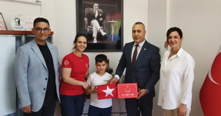 manisa-buyuksehir-sehit-suleyman-gurun-oglunun-ozel-gununu-unutmadi-xM6WqC8z.webp