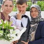 manisada-anneler-gununde-mutlu-eden-destek-AF7F2kWz.webp