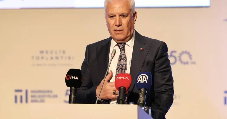 mustafa-bozbey-marmara-denizi-can-cekisiyor-birlikte-kurtaralim-aUXVU38f.webp