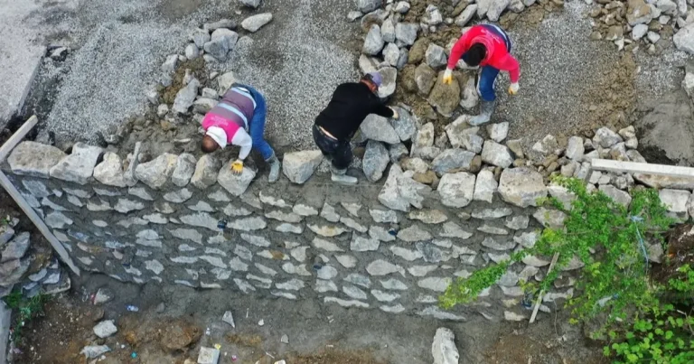 orduda-heyelan-riskine-karsi-tas-duvar-onlemi-avgZEb7k.webp